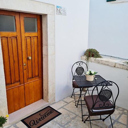 Villa La Dimora Nel Borgo Locorotondo Exterior foto